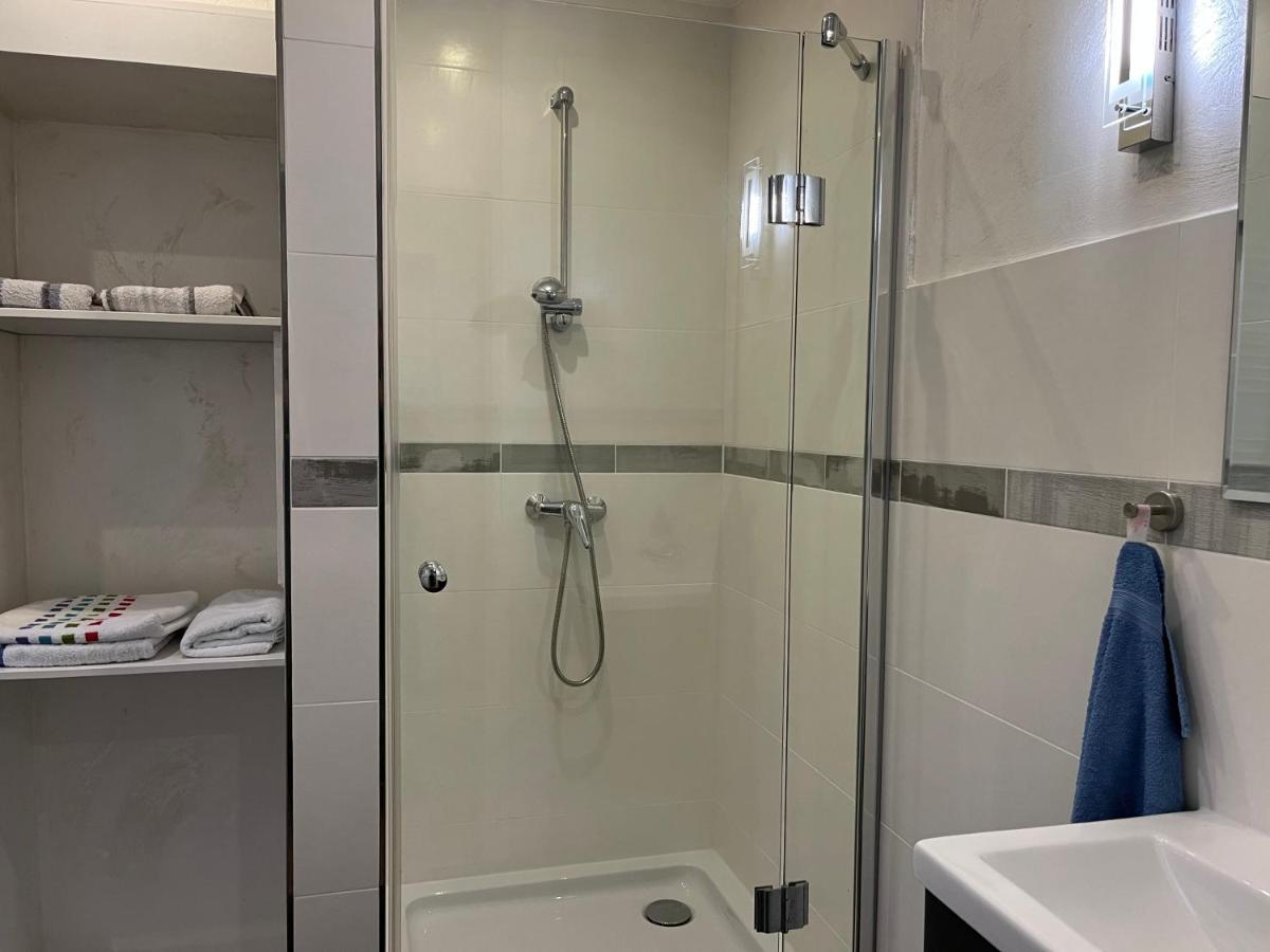 Bakker Huus Eg Appartement Emden Buitenkant foto